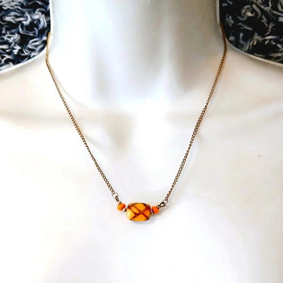 💚5/$25 Beaded Femine Gold Tone Chain Necklace - Picture 1 of 4